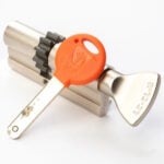 צילינדר גלגל שיניים לדלתות פלדה KEYLOCX רב בריח