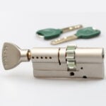 צילינדר גלגל שיניים לדלתות פלדה 3 LOCX רב-בריח